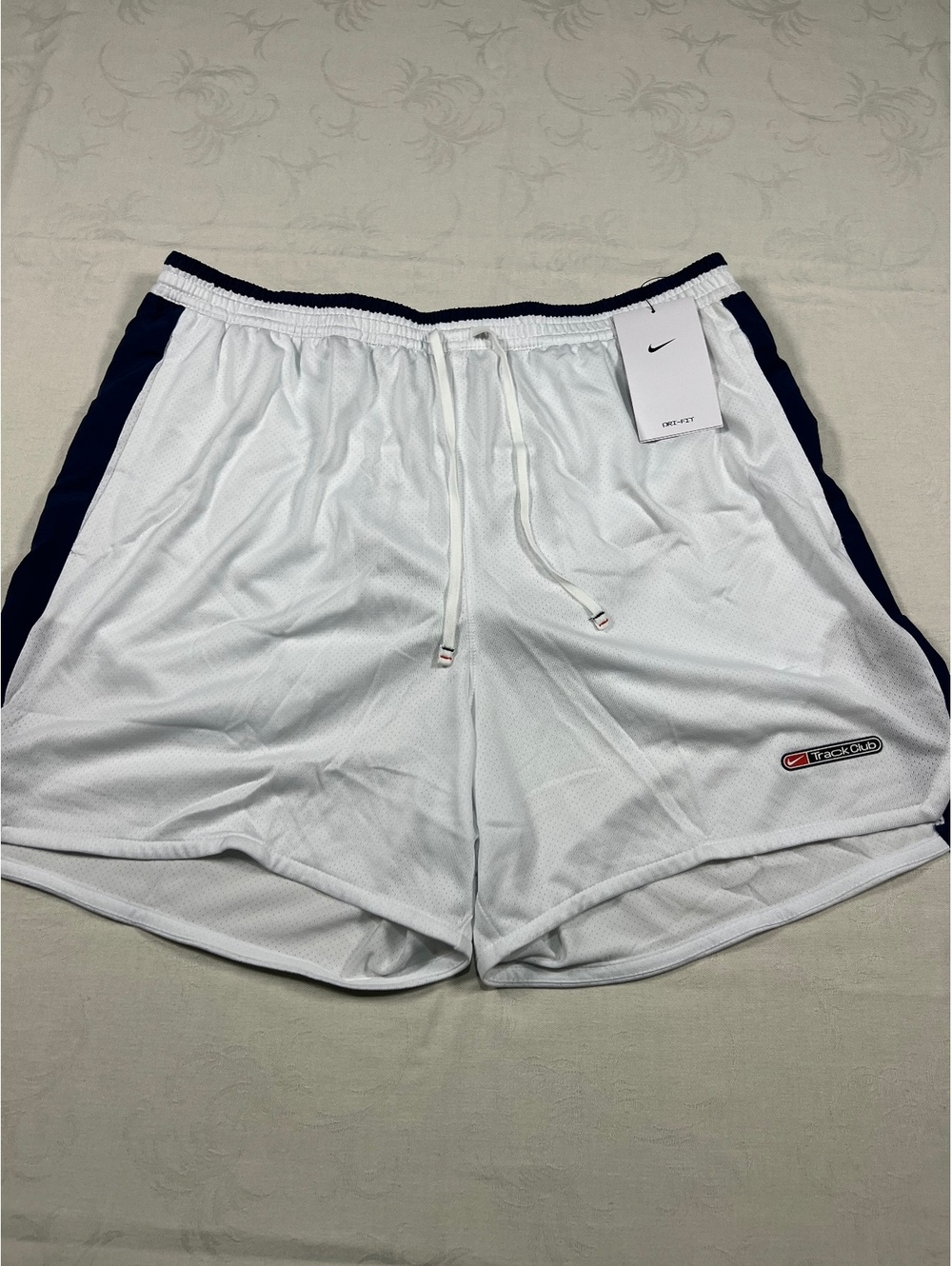 Nike Mens Track Club White Running Shorts Size Medium Brief Lined